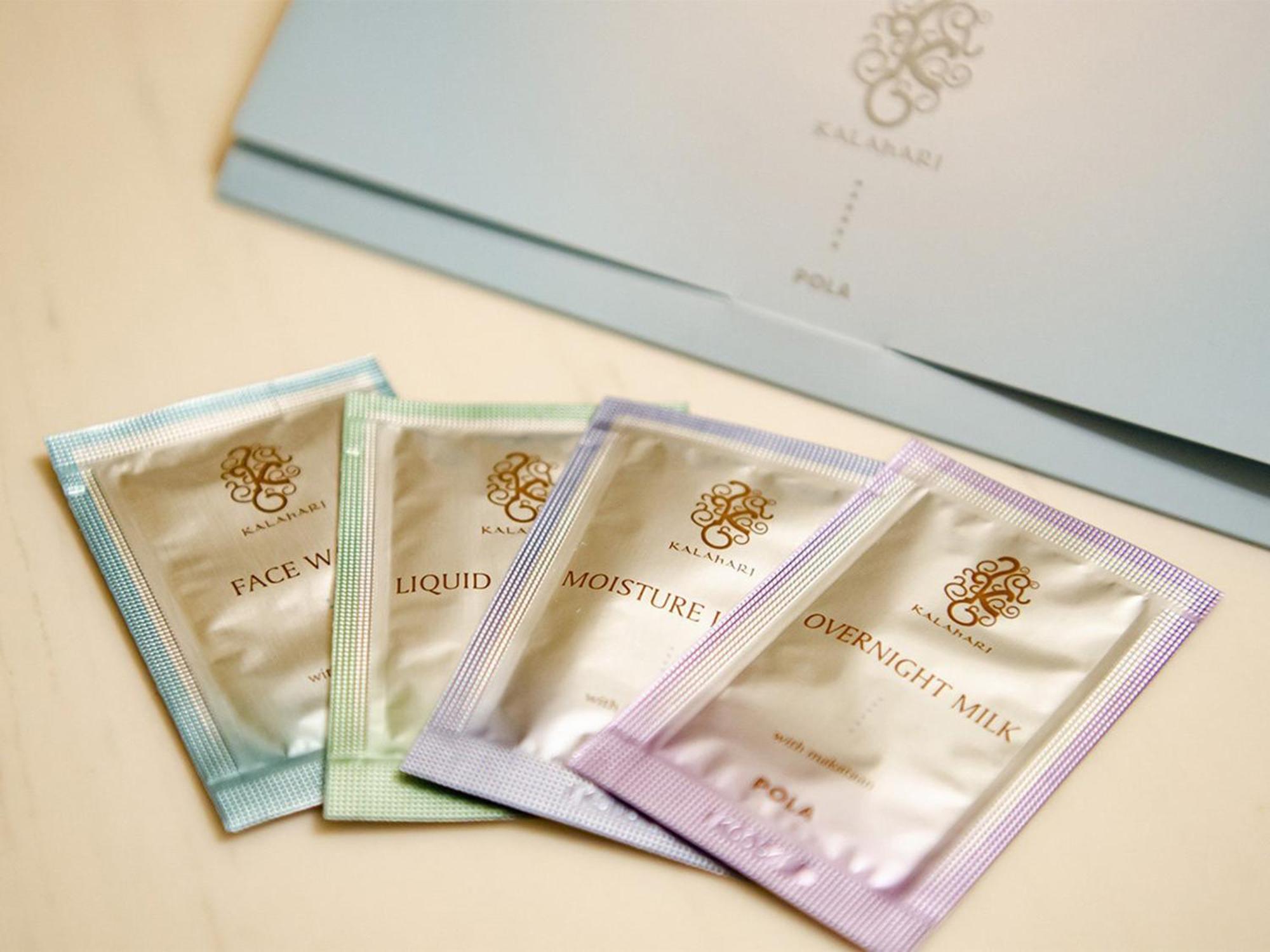 Hotel Den Haag Huis Ten Bosch Sasebo Exterior foto A selection of the four flavours of the tea