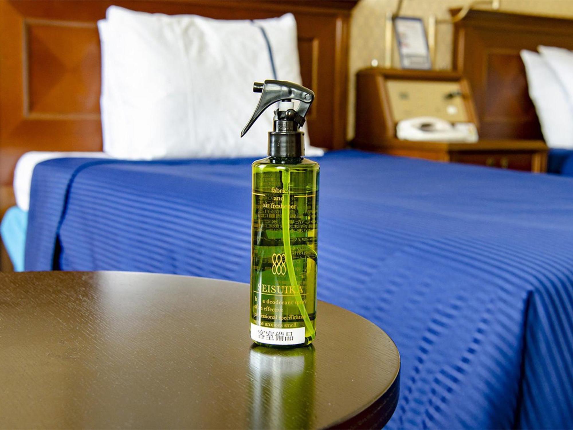 Hotel Den Haag Huis Ten Bosch Sasebo Exterior foto A bottle of room spray